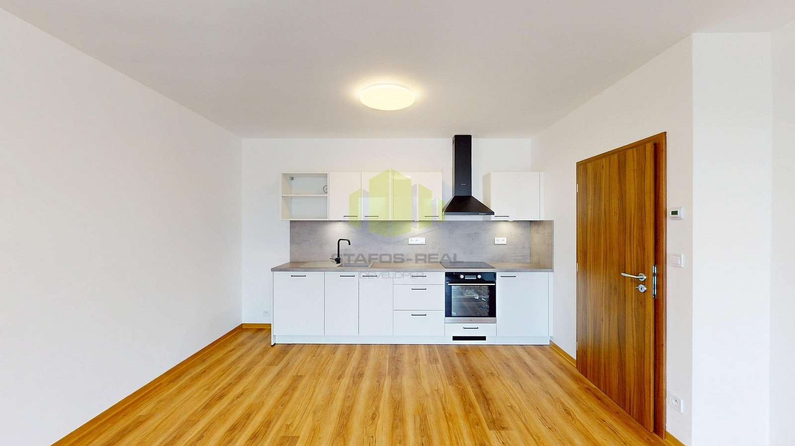 Pronájem bytu 2+kk 56 m² – fotografie 3