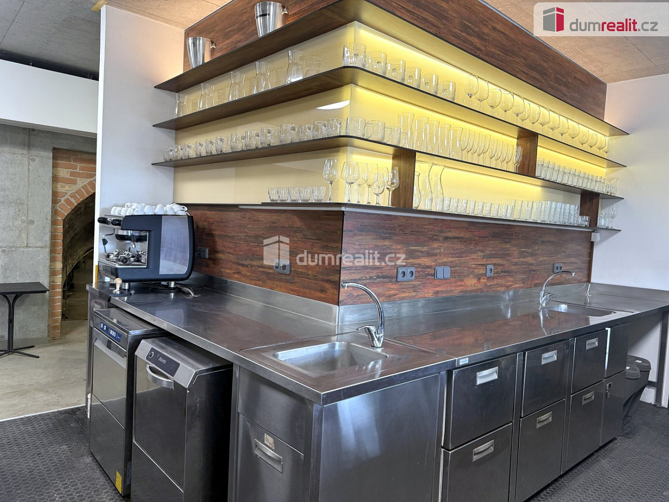 Prodej komerčního objektu (jiného typu) 264 m² – fotografie 5