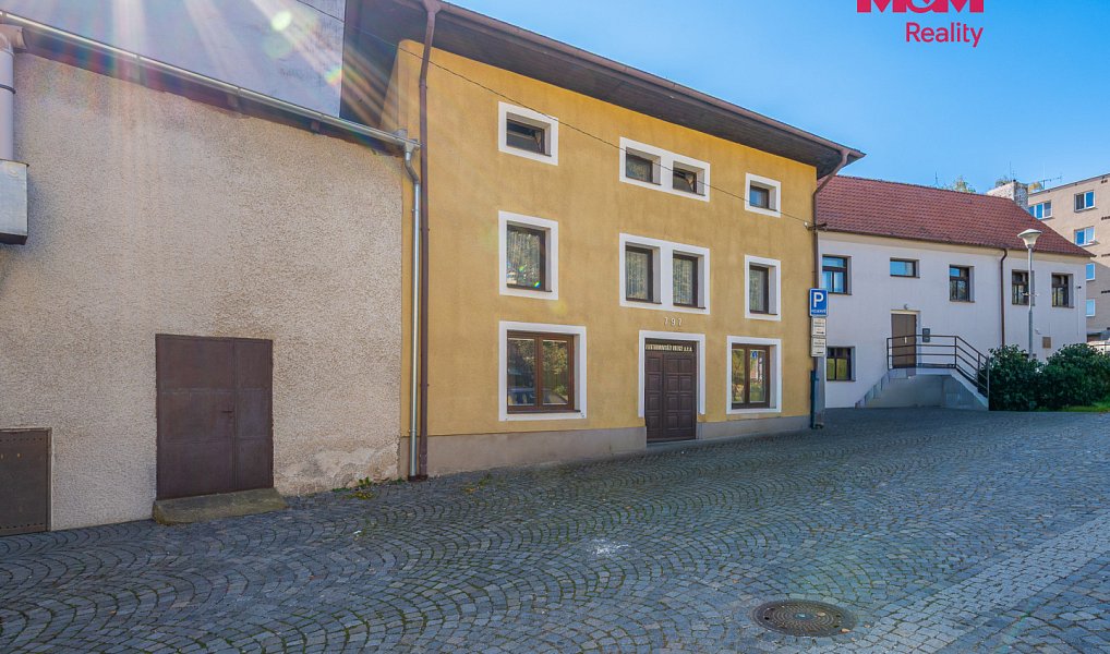 Prodej obchodních prostor 122 m², Votice – náhled fotky 2