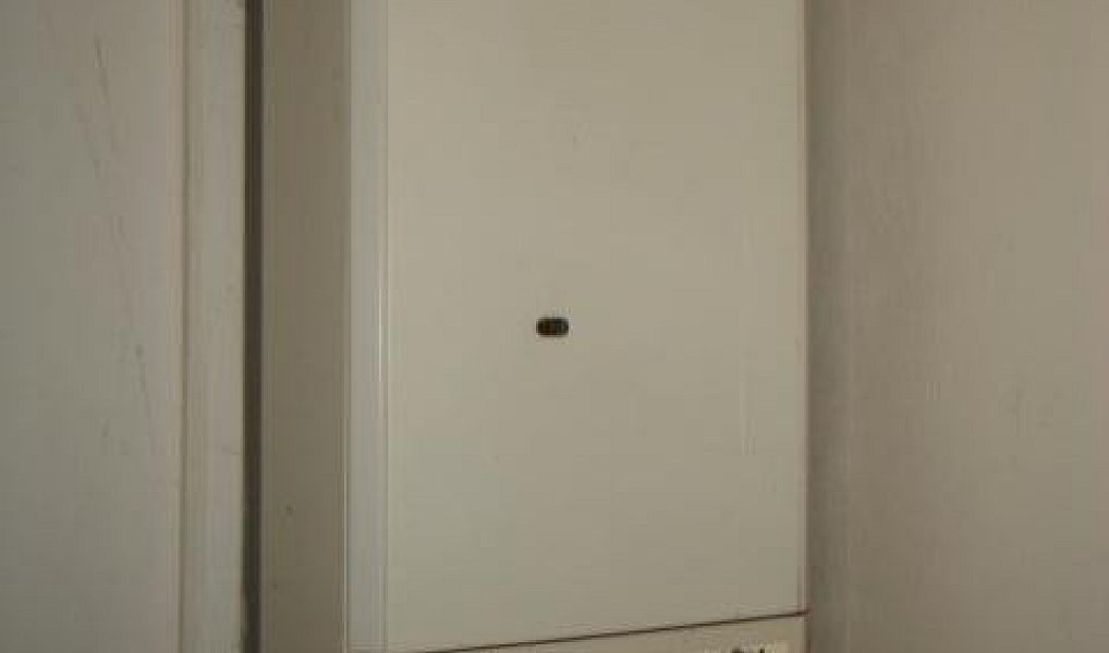 Prodej domu 400 m² s pozemkem 860 m², Kněževes – náhled fotky 27