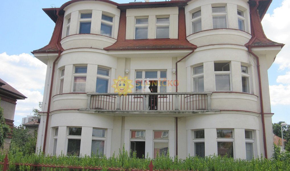 Pronájem bytu 2+1, 55 m², Hradec Králové