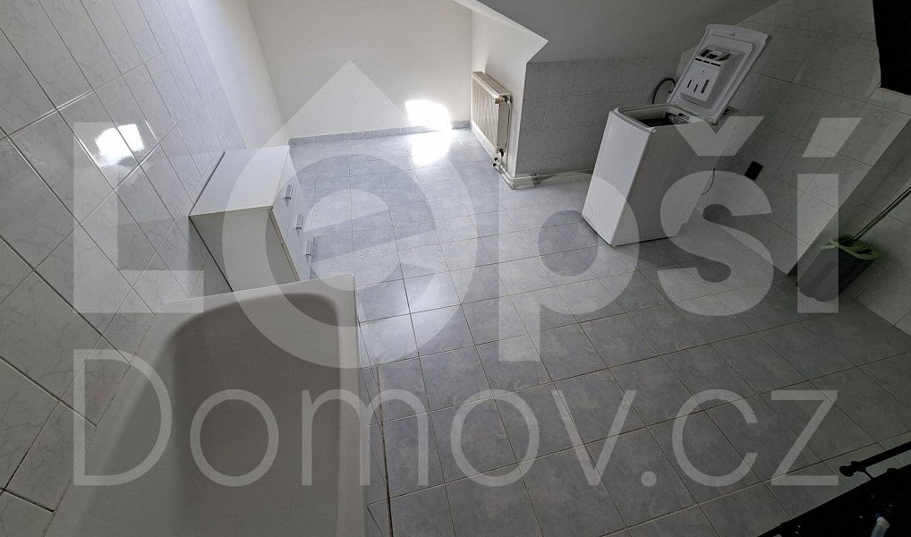 Pronájem bytu 2+kk 83 m², Mikulovice – náhled fotky 9