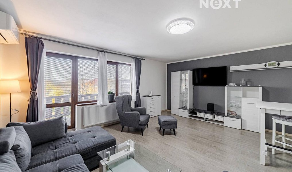 Prodej bytu 3+1 110 m², Praha – náhled fotky 2
