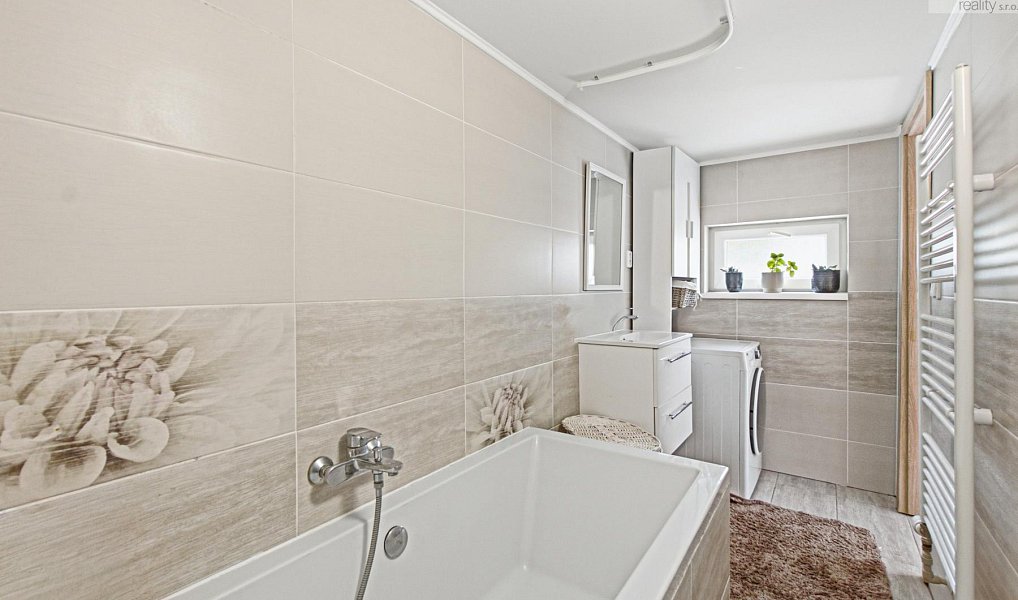 Prodej domu 105 m² s pozemkem 253 m², Dubí – náhled fotky 16