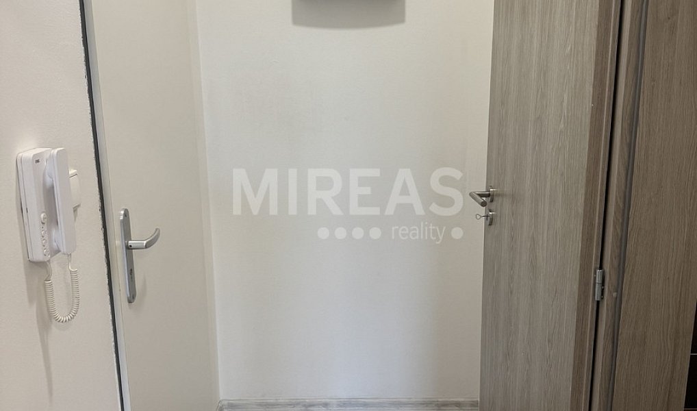 Pronájem bytu 1+kk 25 m², Milovice – náhled fotky 9