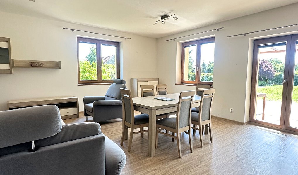 Pronájem domu 152 m² s pozemkem 1 967 m², Peruc – náhled fotky 4