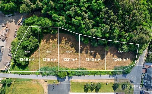 Prodej stavebního pozemku 1 215 m², Trubín, okres Beroun