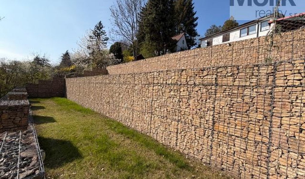 Prodej chaty/chalupy 777 m² s pozemkem 733 m², Dolní Zálezly – náhled fotky 27