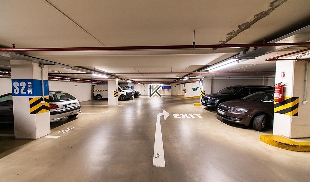Pronájem kanceláře 1 330 m², Praha – náhled fotky 8