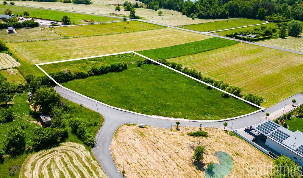 Prodej stavebního pozemku 6 111 m², Hradec Králové – fotka 1 z 13