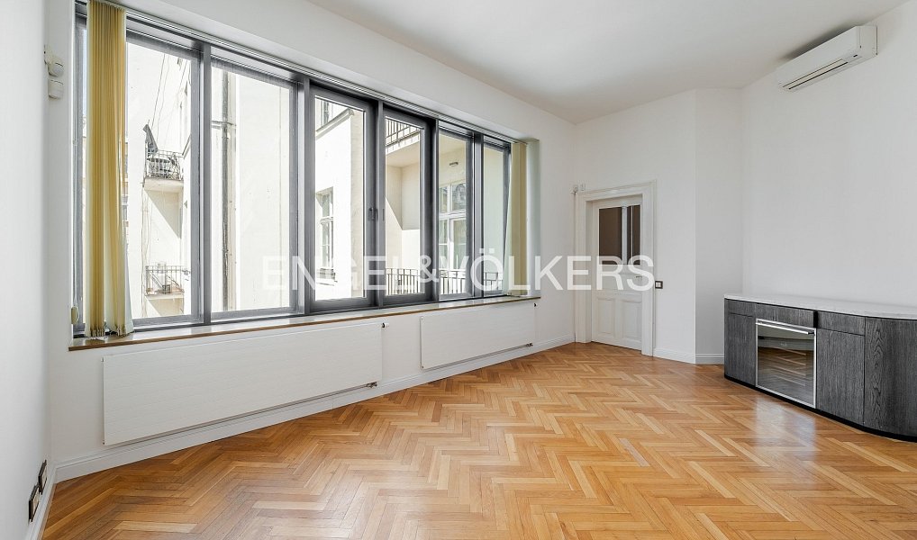Pronájem bytu 3+1 138 m², Praha – náhled fotky 6