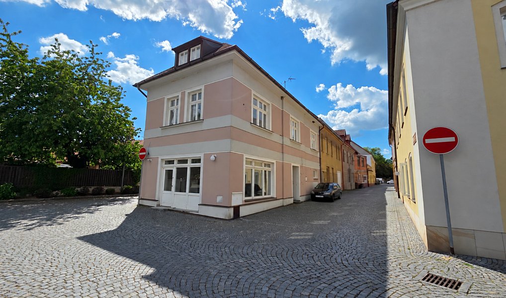 Prodej domu 219 m² s pozemkem 89 m², Opočno – náhled fotky 5