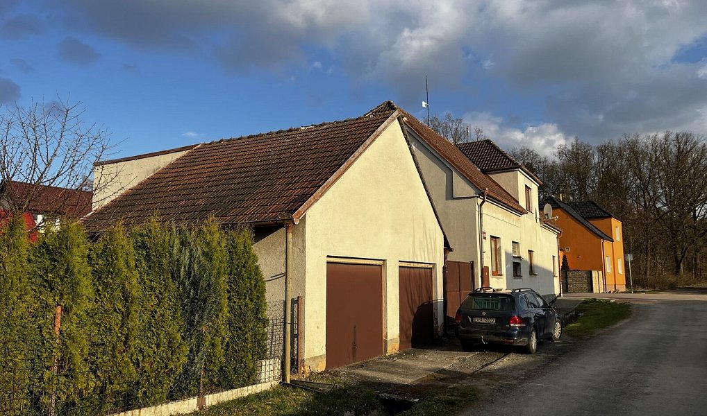 Prodej domu 290 m² s pozemkem 718 m², Vejprnice – náhled fotky 3