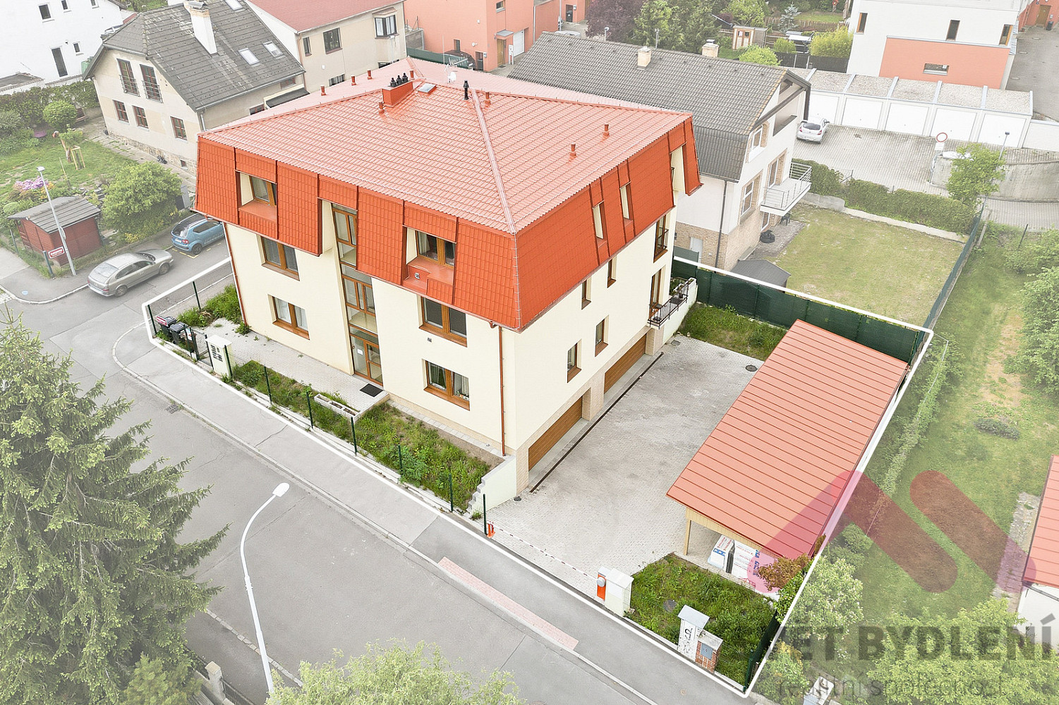 Pronájem krytého parkovacího stání, praha 9 - hloubětín ul. pokorného — photo 3