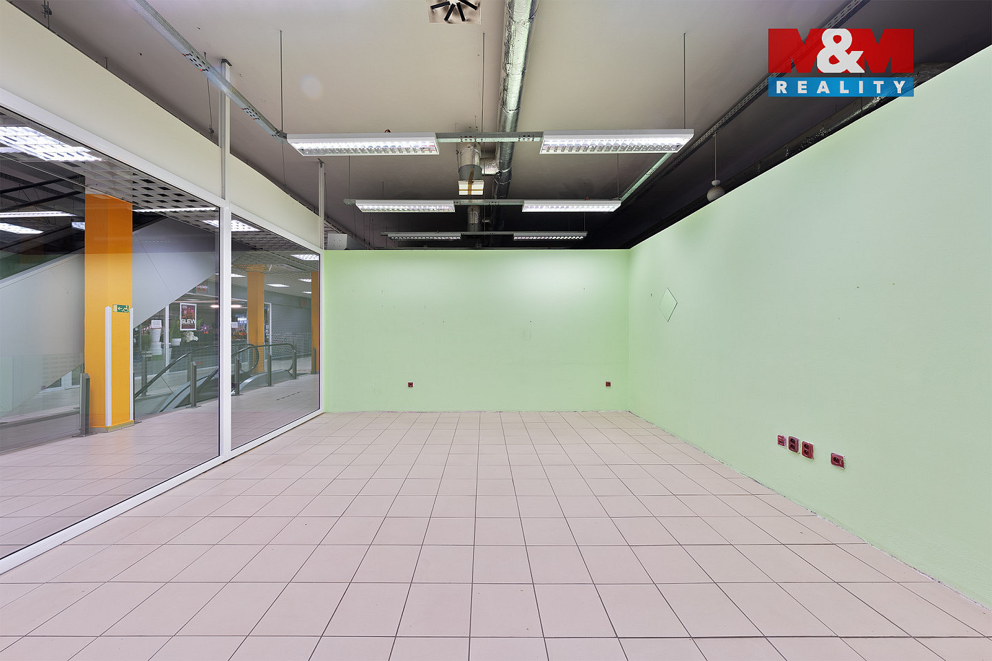 Pronájem obchodních prostor 21 m² — photo 2