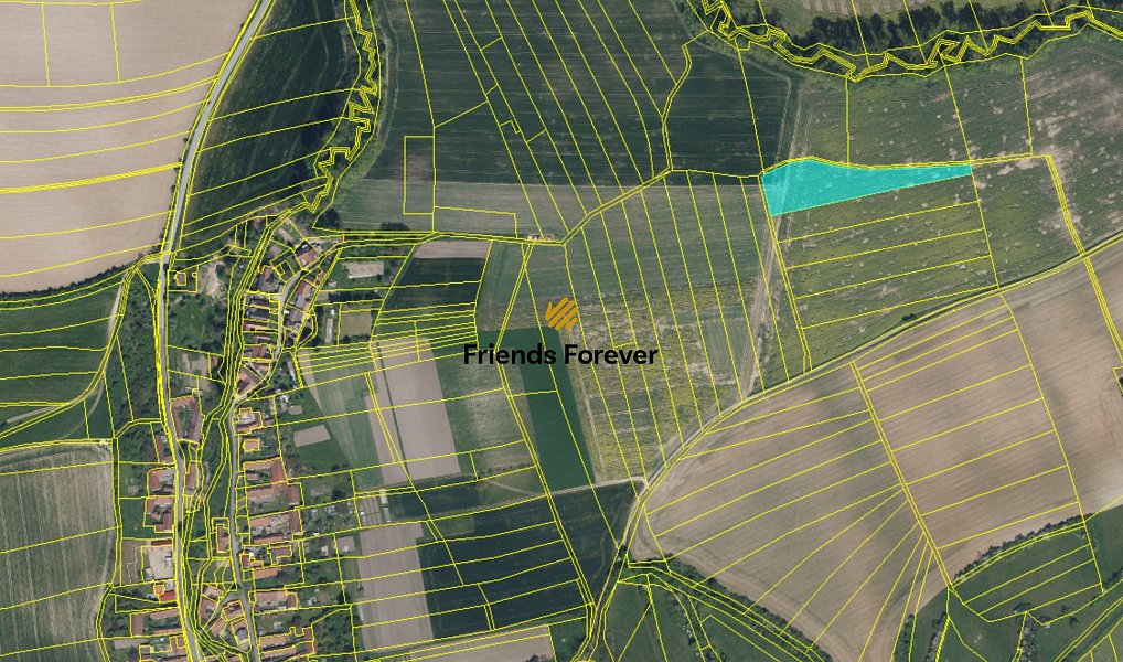 Prodej pole 9 428 m², Vinary – náhled fotky 2