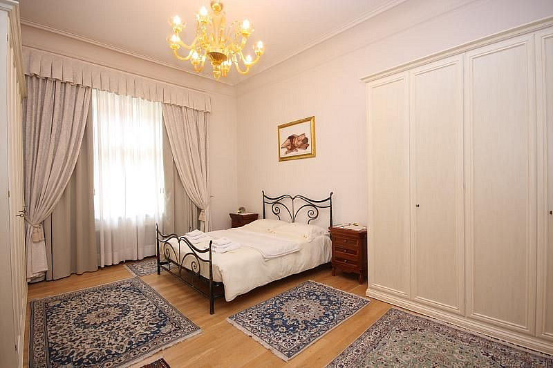 Pronájem bytu 3+kk 76 m²