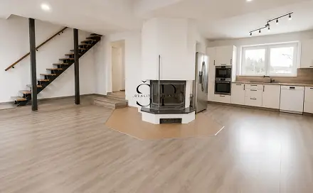 Prodej domu 300 m² s pozemkem 2 218 m², Oráčovská, Jesenice, okres Rakovník