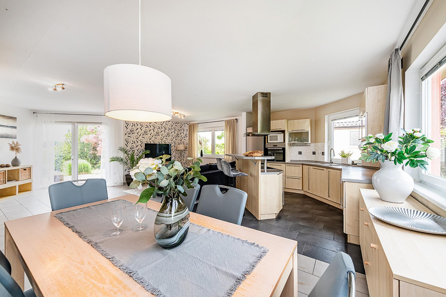 Prodej domu 138 m² s pozemkem 749 m² – fotografie 2