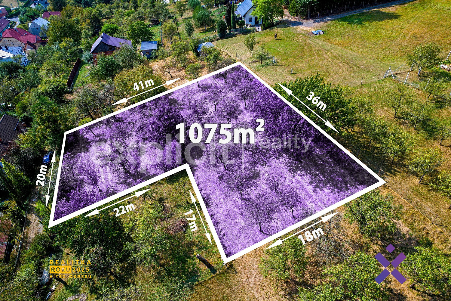 Prodej stavebního pozemku 1 075 m² — photo 2