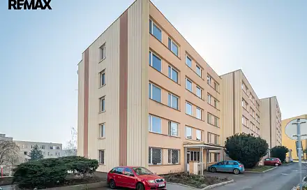 Prodej bytu 3+1 63 m², Vítězná, Slaný, okres Kladno