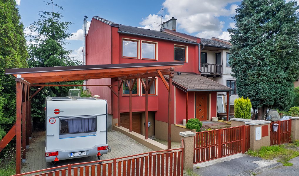 Prodej domu 139 m² s pozemkem 295 m², Nový Bor – náhled fotky 2