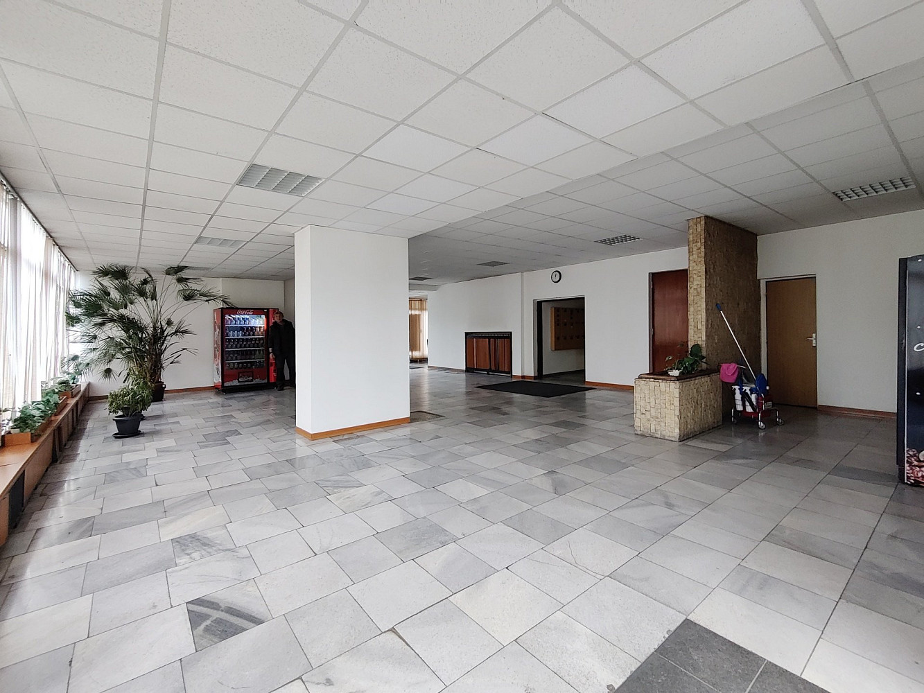 Pronájem kanceláře 25 m² – fotografie 4