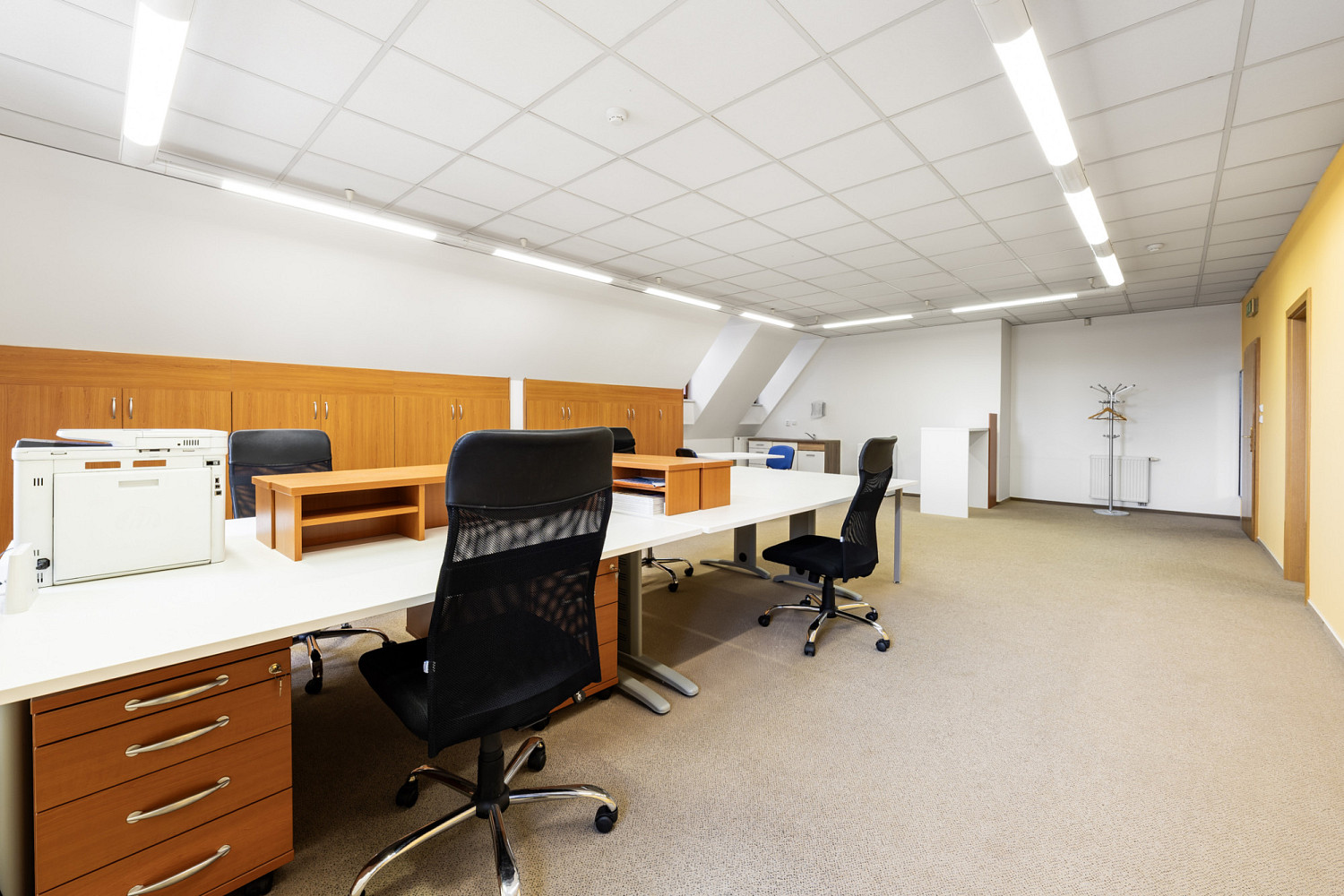 Pronájem kanceláře 93 m² – fotografie 5