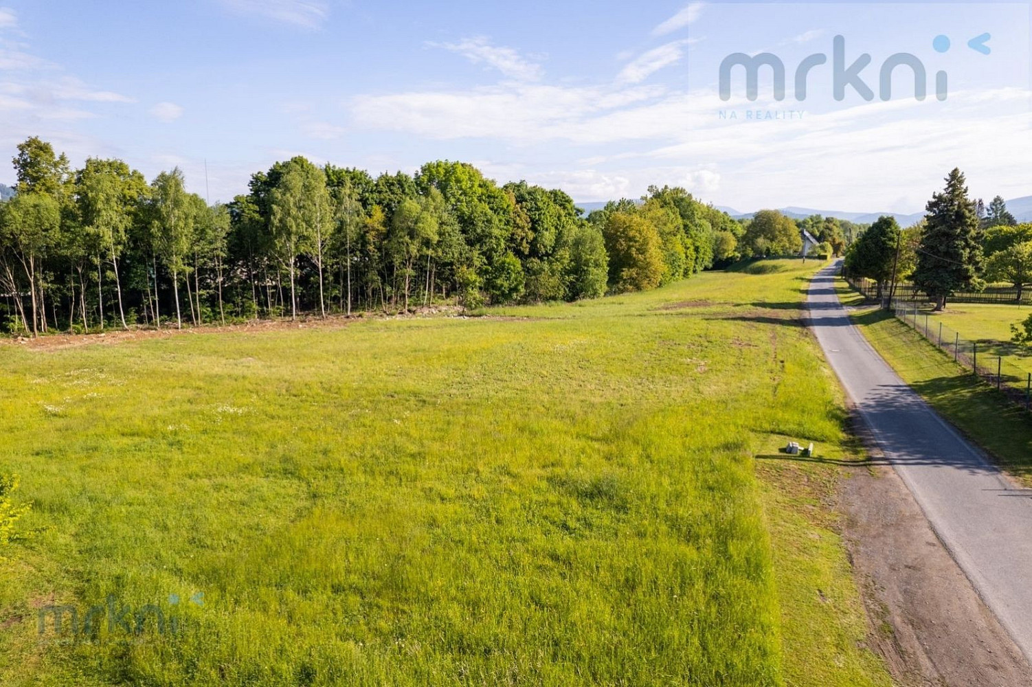 Prodej stavebního pozemku 706 m² – pohled 5