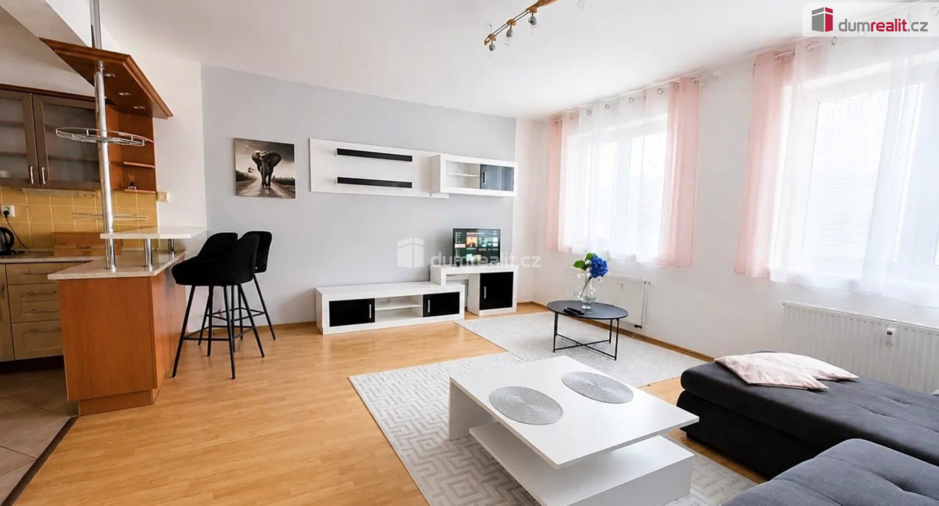 Pronájem bytu 2+kk 56 m² — photo 3