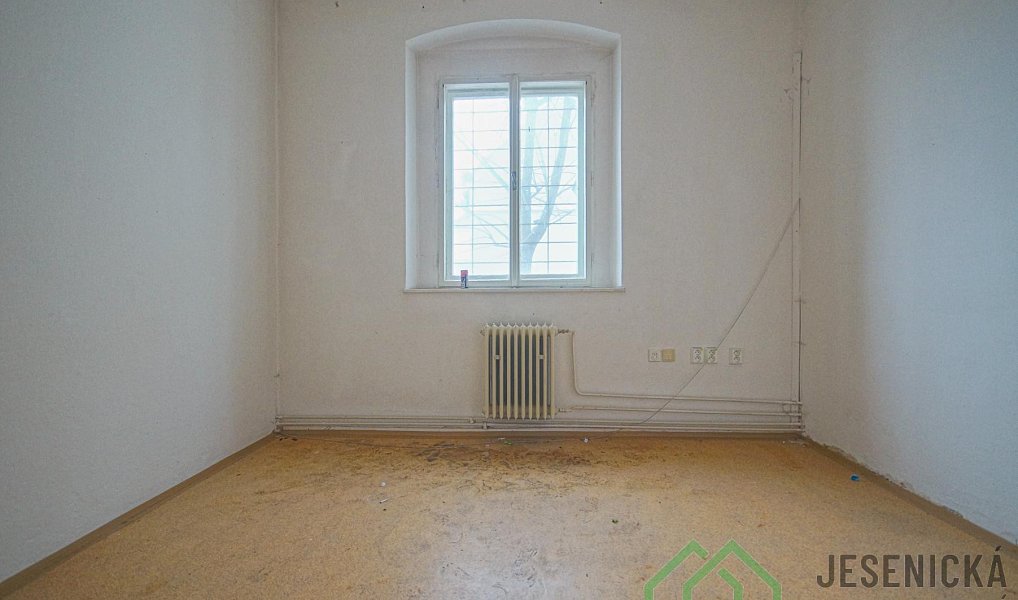 Prodej domu 790 m² s pozemkem 484 m², Javorník – náhled fotky 8