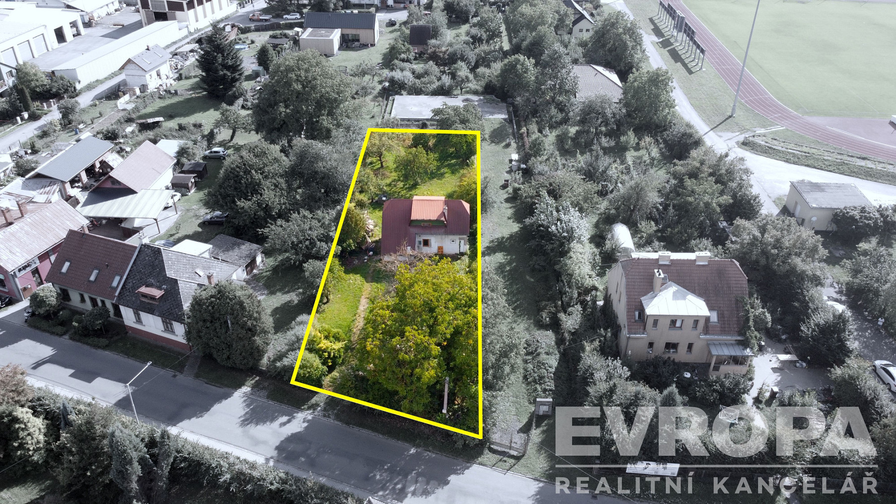 Prodej domu 94 m² s pozemkem 1 293 m² – fotografie 2