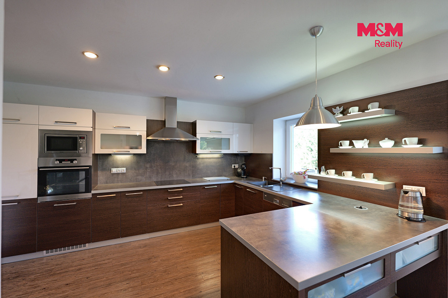 Prodej domu 341 m² s pozemkem 2 805 m² – fotografie 3