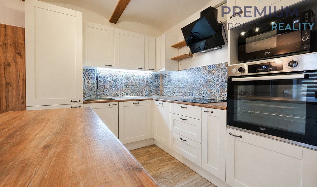Prodej domu 132 m² s pozemkem 235 m², Hoštka – náhled fotky 3