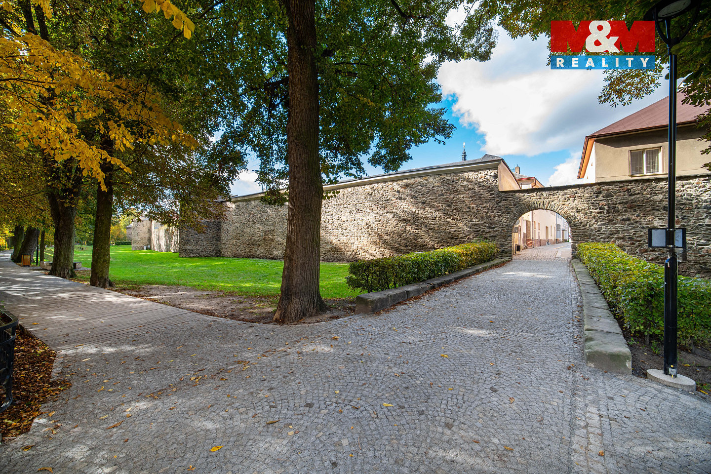 Prodej obchodních prostor 476 m² – fotografie 2