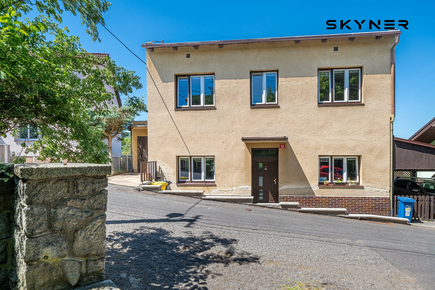 Prodej domu 220 m² s pozemkem 736 m² – fotografie 2