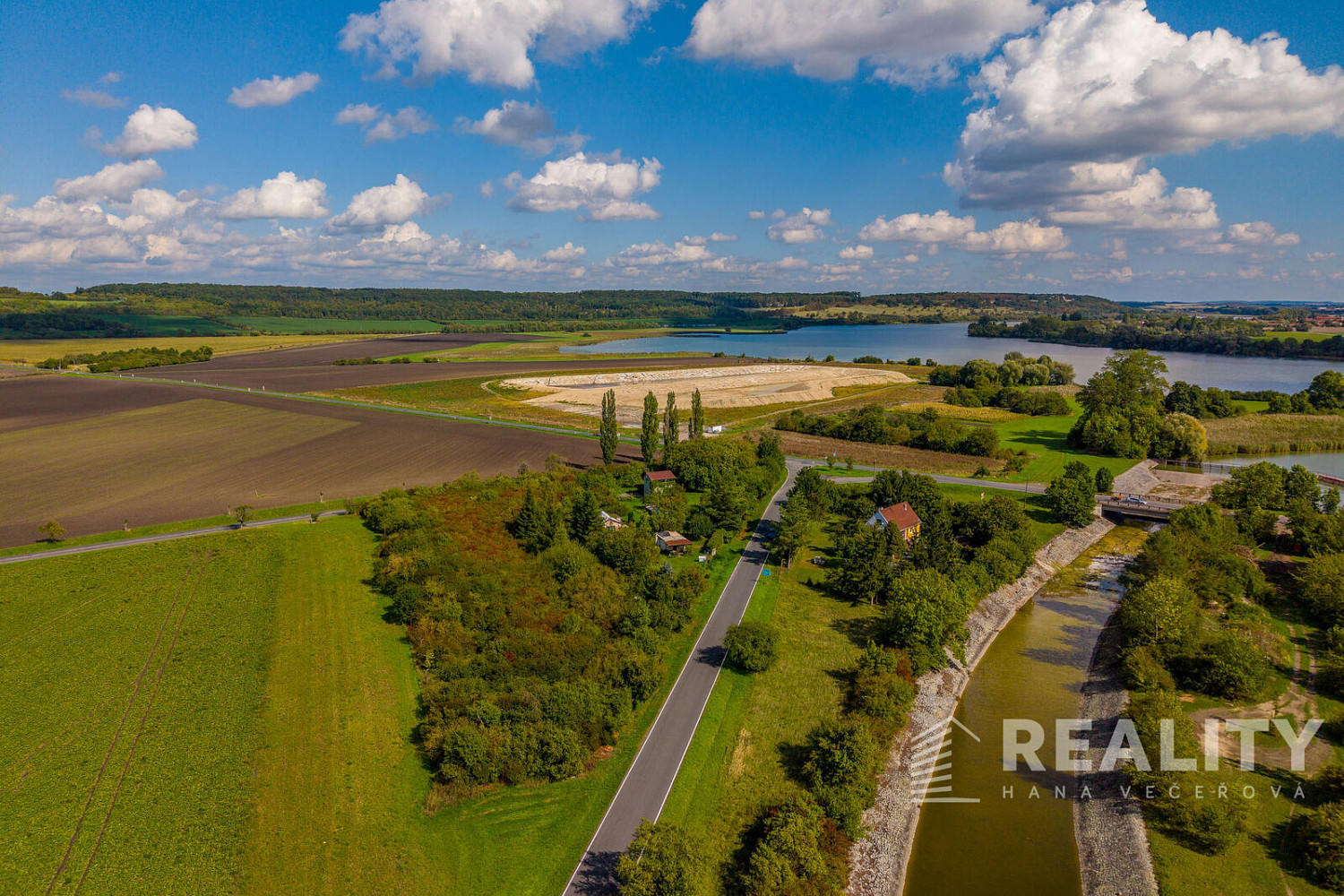 Prodej stavebního pozemku 788 m² – fotografie 4