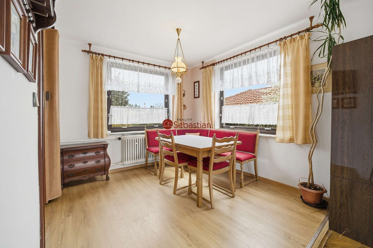 Prodej domu 300 m² s pozemkem 739 m² – další