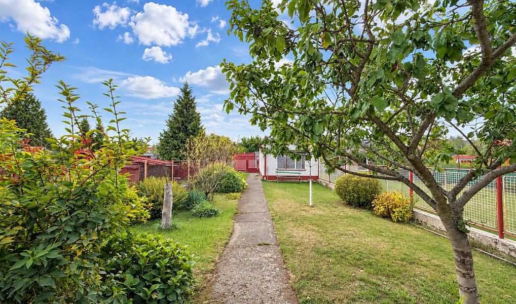 Prodej domu 183 m² s pozemkem 402 m², Spořice – náhled fotky 2