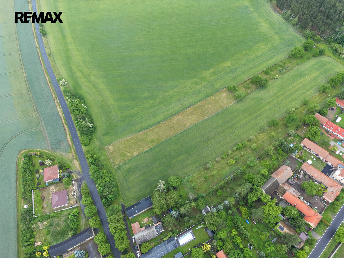 Prodej pozemku 3 211 m² – další