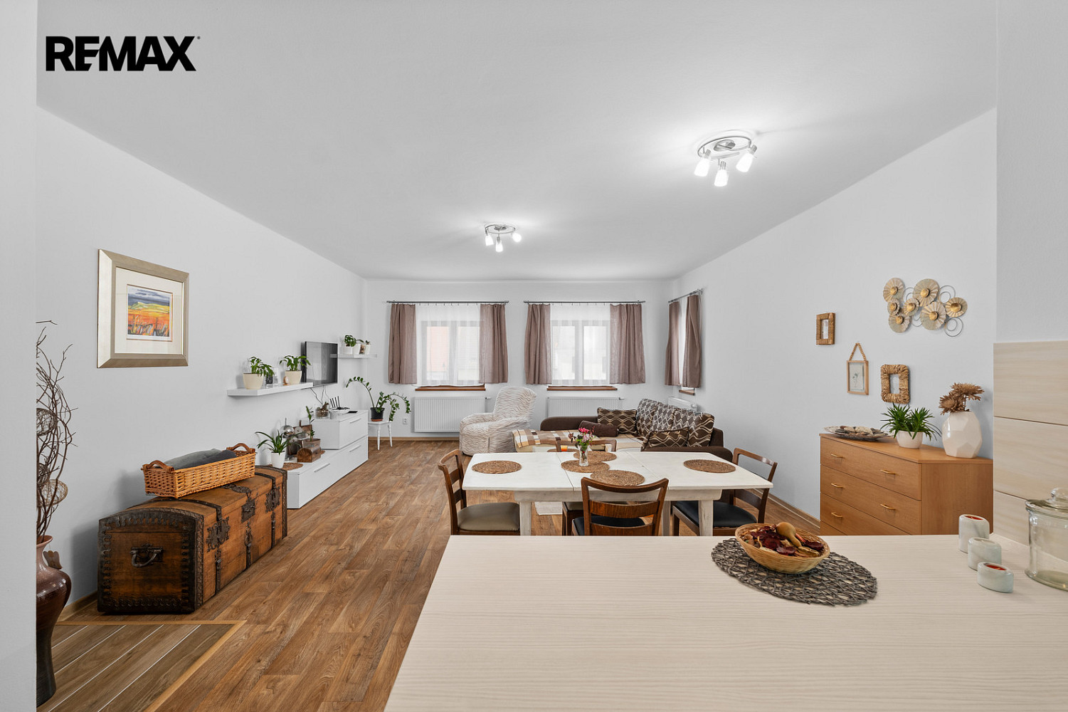 Prodej domu 267 m² s pozemkem 1 039 m² – pohled 4