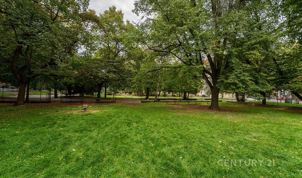 Prodej bytu 3+1 93 m², Praha – náhled fotky 28