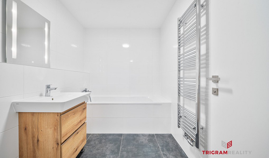Pronájem bytu 2+kk 60 m², Hradec Králové – náhled fotky 3
