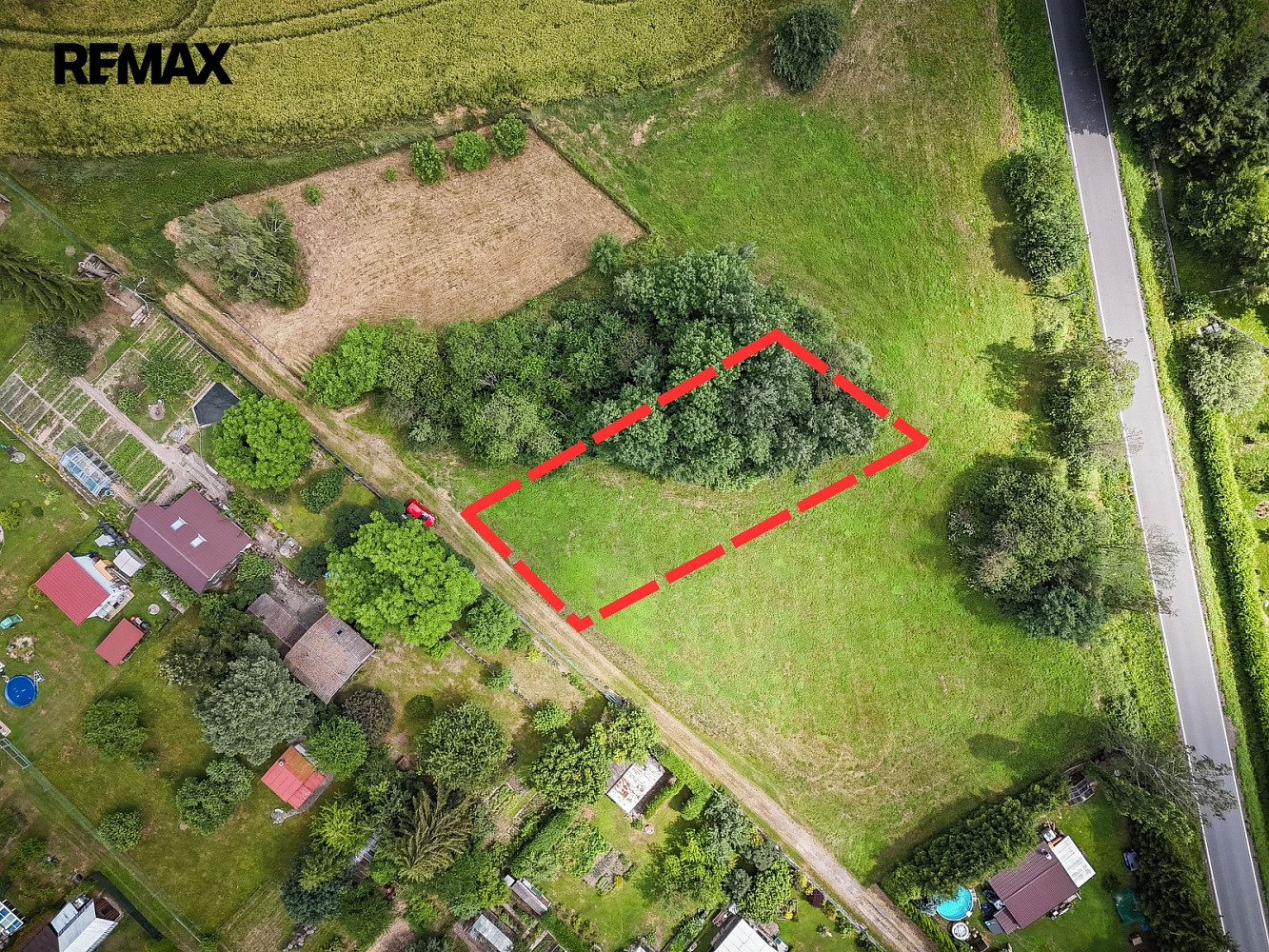 Prodej stavebního pozemku 877 m²