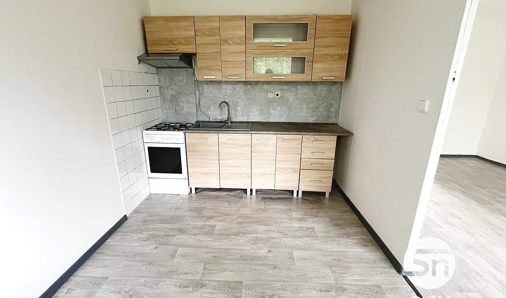 Pronájem bytu 3+kk 58 m², Kladno – náhled fotky 2