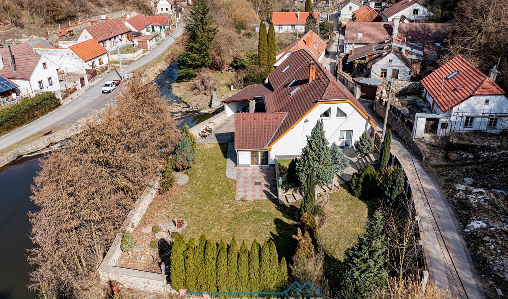 Prodej domu 350 m² s pozemkem 868 m², Jevišovice – náhled fotky 28