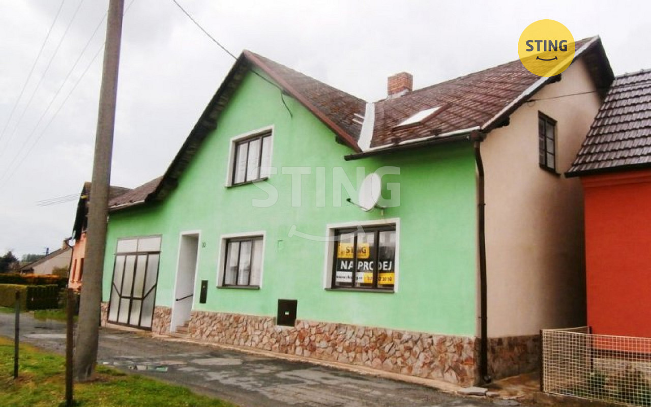 Prodej domu 200 m² s pozemkem 1 747 m²