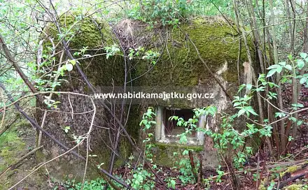 Pozemek st. p. č. 1531 (28 m2) k. ú. Stráž pod Ralskem včetně stavby bez čp/če ( řopík ), Dubnice, okres Česká Lípa