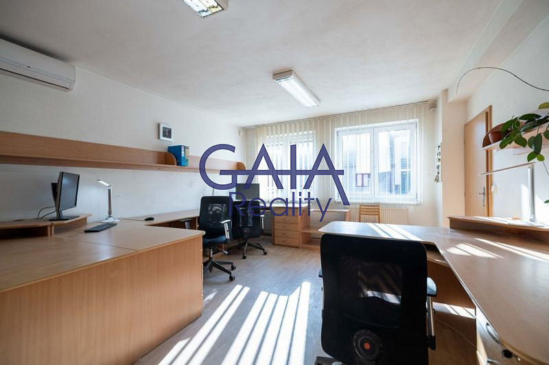 Prodej kanceláře 692 m² – fotografie 4