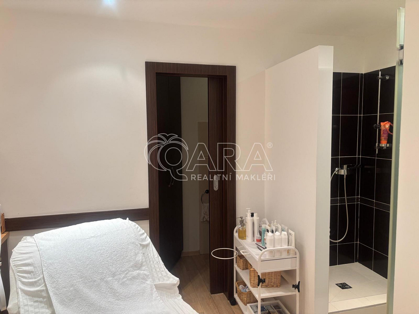 Prodej kosmetického salónu, Praha 9 - Prosek – další
